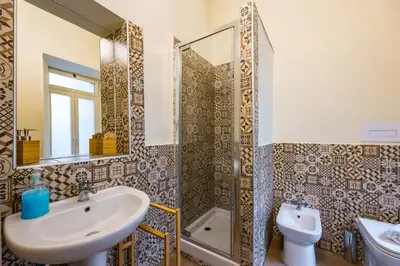 Bagno di Quartieri Spagnoli Experiences at Taverna Penta