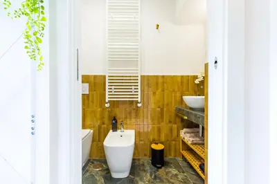 Bagno di Lo Zaffiro Napoli Centro Storico