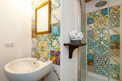Bagno di Don Pedro Rooms Vicerè di Toledo in the city center