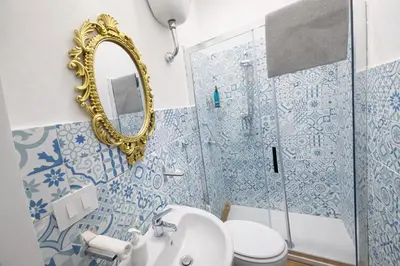 Bagno di B&B Napoli Tonic