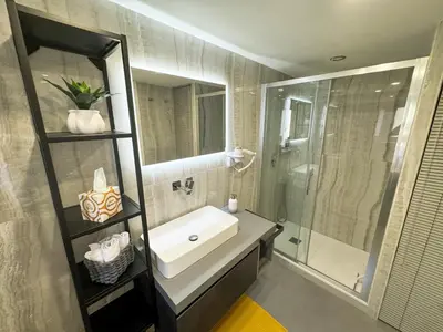 Bagno di Core Colors House