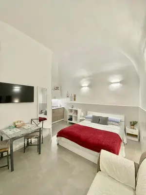 TV o dispositivi per l'intrattenimento presso NAPOLI civico 190