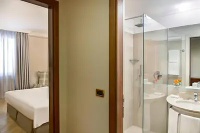 Bagno di Renaissance Naples Hotel Mediterraneo
