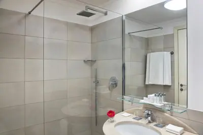Bagno di Renaissance Naples Hotel Mediterraneo