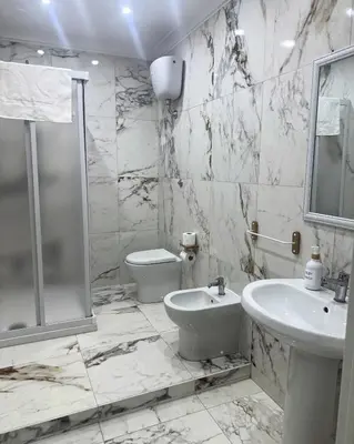 Bagno di Luckys Room
