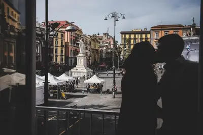 Ospiti di Le 4 Stagioni Dante's Suites H Napoli Centro, by ClaPa Group