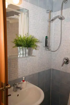 Bagno di Carol House