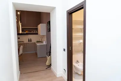 Cucina o angolo cottura di Apartment in Palazzo Nana', Piazza Nicola Amore, Napoli - Holidays a Napule
