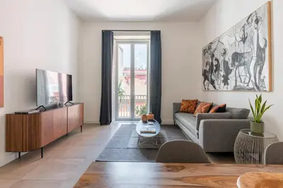TV o dispositivi per l'intrattenimento presso Design flat next to Via Toledo up to 4 people