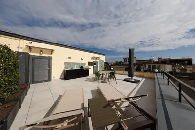 Balcone o terrazza di Exclusive Spaccanapoli Penthouse-Terrace with Lift By HouseinNaples