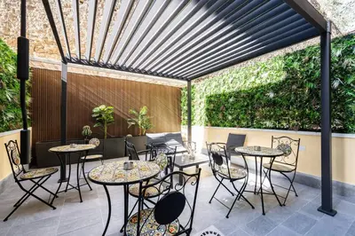 Patio o area all'aperto di L'Eco del Centro Charme nel cuore di Napoli