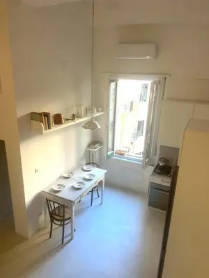 Cucina o angolo cottura di Alice's new studio apartment in the center of Chiaia