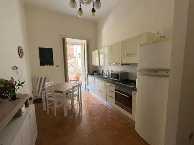 Cucina o angolo cottura di Historic Vomero Apartment with Secluded Patio