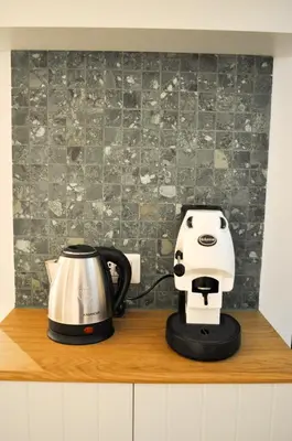 Set per la preparazione di tè e caffè presso La principessa e il pescatore