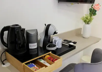 Set per la preparazione di tè e caffè presso Le Coccinelle - B&B Napoli