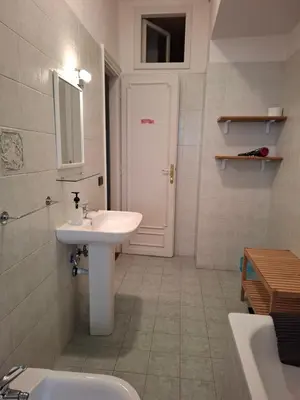 Bagno di Casa Estia - Via Toledo