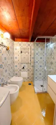 Bagno di Domus Petrucci with Terrace