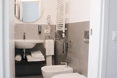Bagno di Six Luxury Rooms Quartieri Spagnoli