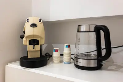 Set per la preparazione di tè e caffè presso Scio' Scio'