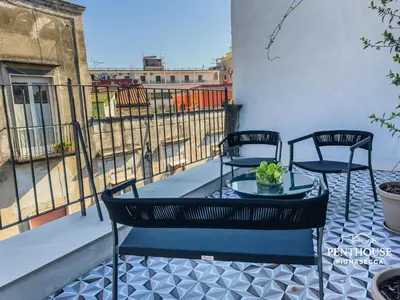 Balcone o terrazza di Penthouse Pignasecca - Design Suites