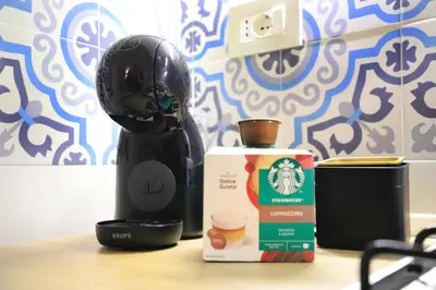 Set per la preparazione di tè e caffè presso Sophia Suite