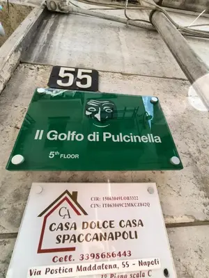 Certificato, attestato, insegna o altro documento esposto da Il Golfo di Pulcinella