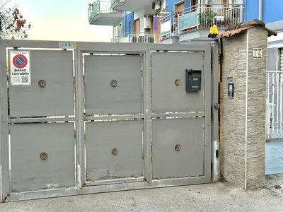 Planimetria di La Casa di Bijou a Napoli Materdei con giardino