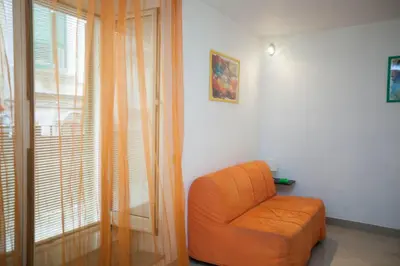 Area soggiorno di Serra Casa Vacanza a Piazza del Plebiscito