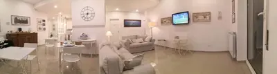 TV o dispositivi per l'intrattenimento presso Guantai 30