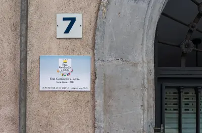 Certificato, attestato, insegna o altro documento esposto da Real Giardinetto a Toledo