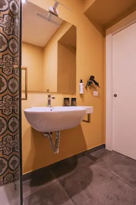 Bagno di La Smorfia