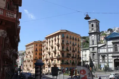 Vista generica su Napoli o vista sulla città dall'interno della casa vacanze