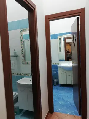 Bagno di Casa Lillina a Toledo , near Piazza del plebiscito