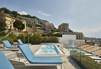 Piscina di De Bonart Naples, Curio Collection By Hilton o nelle vicinanze
