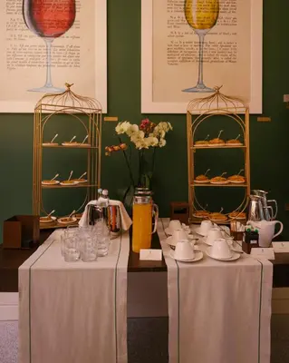 Bevande di De Bonart Naples, Curio Collection By Hilton