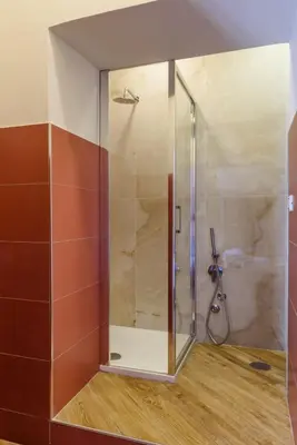 Bagno di Domus Angioina