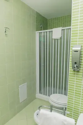 Bagno di Palazzo Carafa della Spina