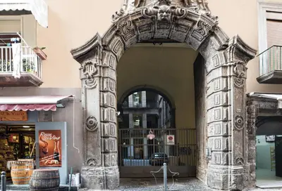 Facciata o entrata di Royal Arthouse Lady Marys Tribunali Luxury Suite - Family apartment