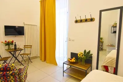 TV o dispositivi per l'intrattenimento presso B&B Ninarella Napoli