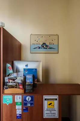 Certificato, attestato, insegna o altro documento esposto da DayBreak B&B