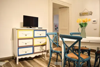 TV o dispositivi per l'intrattenimento presso Maison la Mitra - Dimore Partenopee