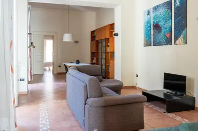 Area soggiorno di Maiorani Family Apartment nel Centro di Napoli by Wonderful Italy