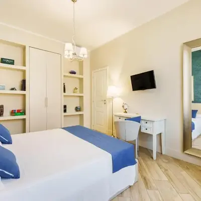 It's Room Naples