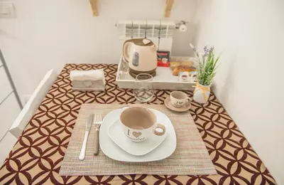Set per la preparazione di tè e caffè presso Bed in Naples