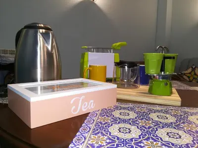 Set per la preparazione di tè e caffè presso Delby's house