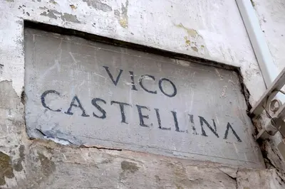 Certificato, attestato, insegna o altro documento esposto da O' Vascio Chic