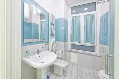 Bagno di B&B Rest a Napoli