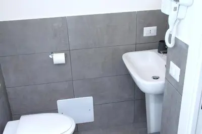 Bagno di B&B Materdei 14