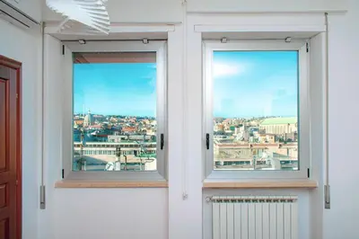 Vista generica su Napoli o vista sulla città dall'interno della casa vacanze