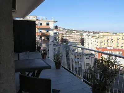 Balcone o terrazza di Pretty panoramic apartment - half way Center-Vomero district